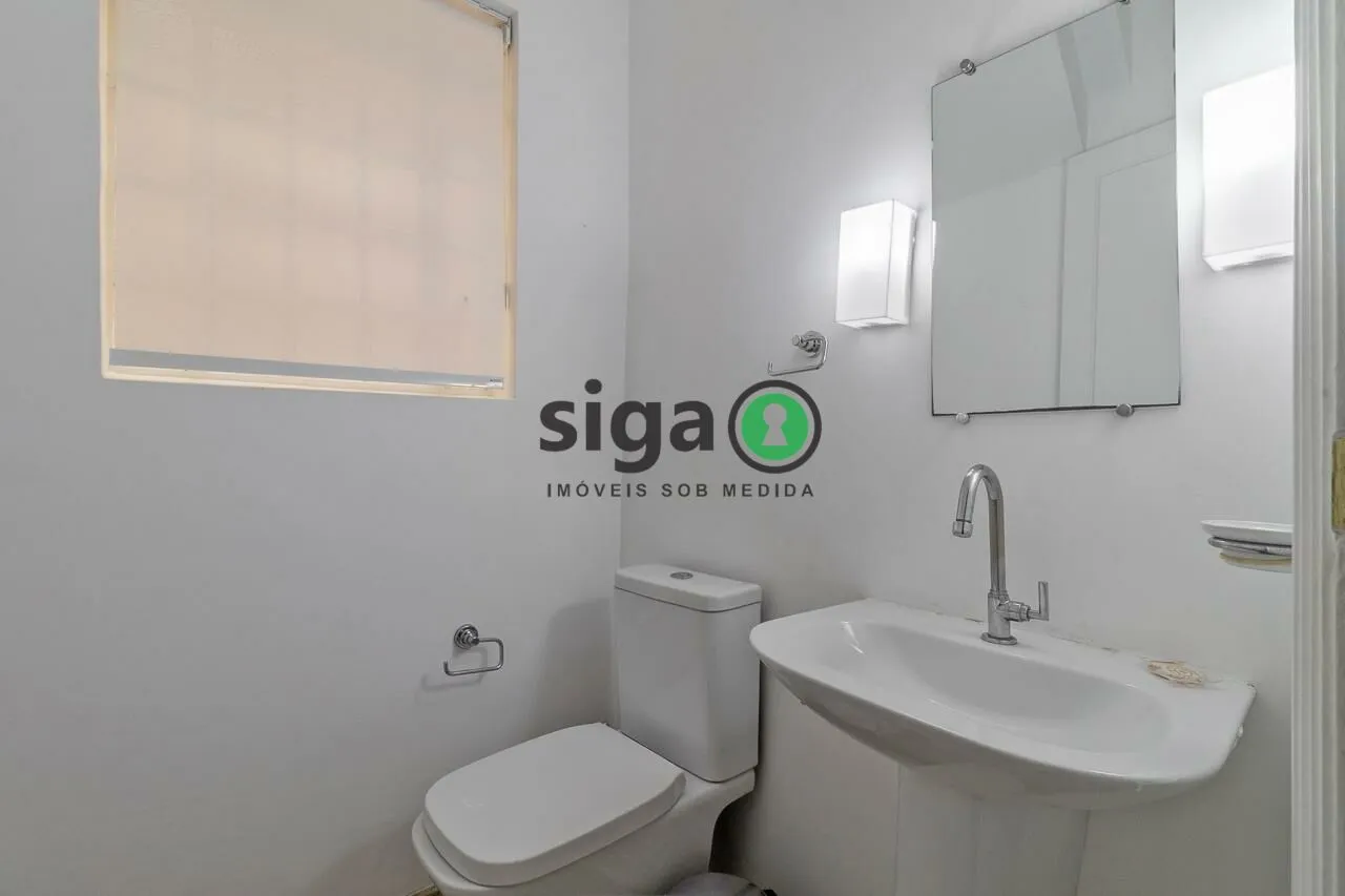 Imagem Casa Assobradada no Jardim Europa, com 3 suítes, Mobiliado, 2 vagas, para Venda ou locação.