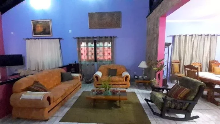 Imagem BELISSIMA CASA NO CENTRO DA CIDADE EM LOCAL TRANQUILO E PERTO DA PRAIA