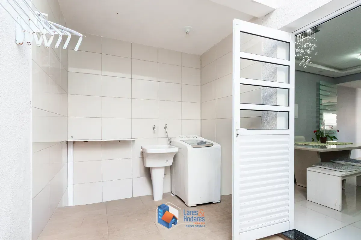 Imagem Casa para venda em Cambuci com 3 quartos, sendo 3 suítes, 187m²