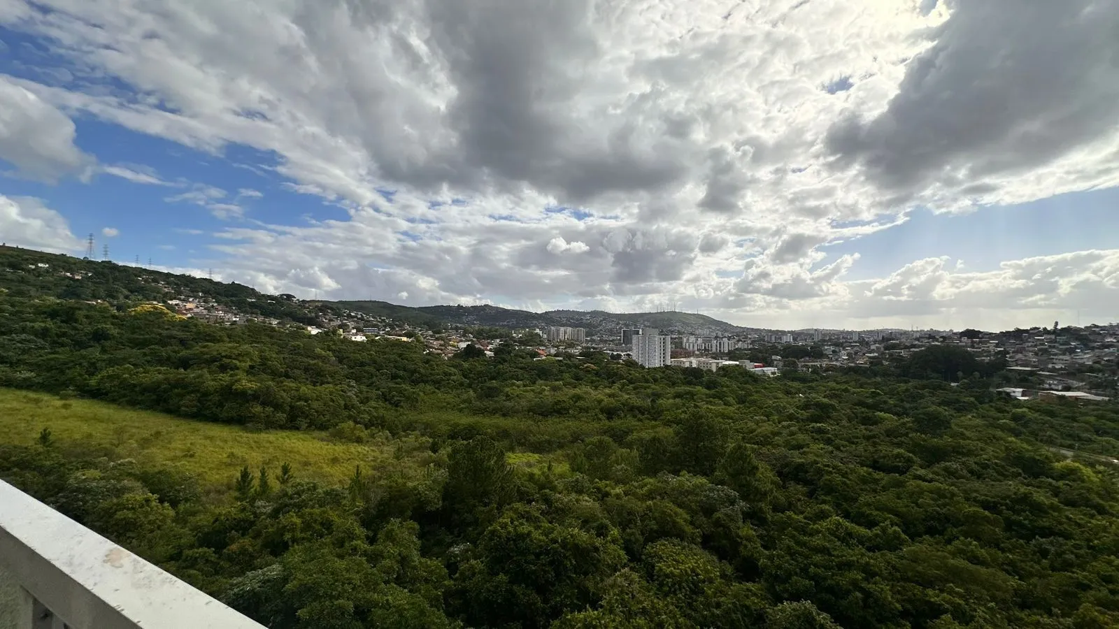 Imagem Apartamento Novo de dois dormitorios e duas vagas