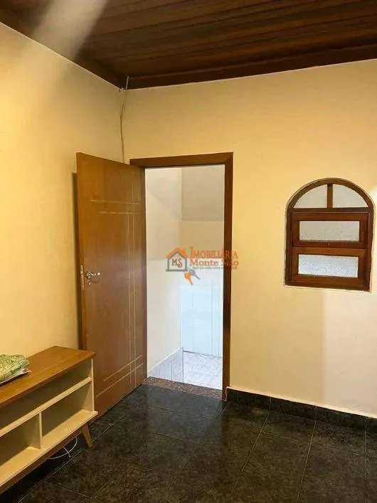 Imagem Sobrado com 6 dormitórios à venda por R$ 873.300,00 - Vila Maria Tereza - Guarulhos/SP