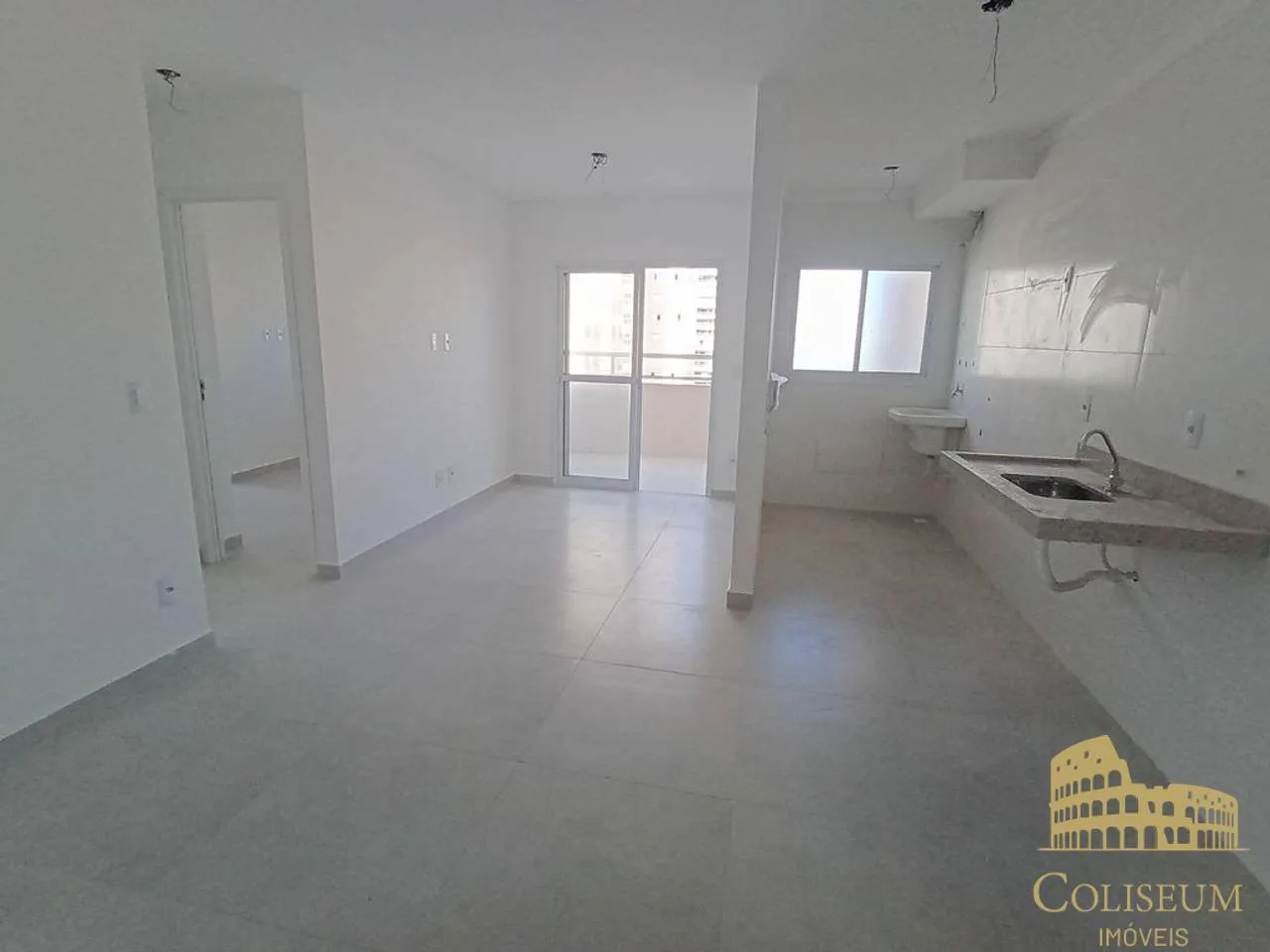 Imagem Apartamento com 2 dormitórios para alugar, 61 m² por R$ 3.300/mês - Guilhermina - Praia Grande/SP