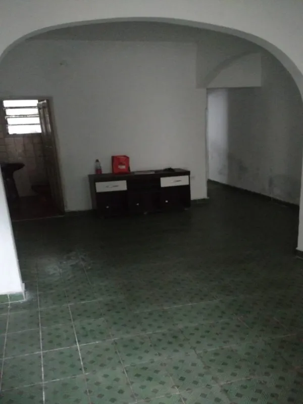 Imagem Sobrado à venda em São Caetano do Sul-SP, bairro Cerâmica: 2 quartos, 1 banheiro, 1 vaga e 160m². Aproveite!