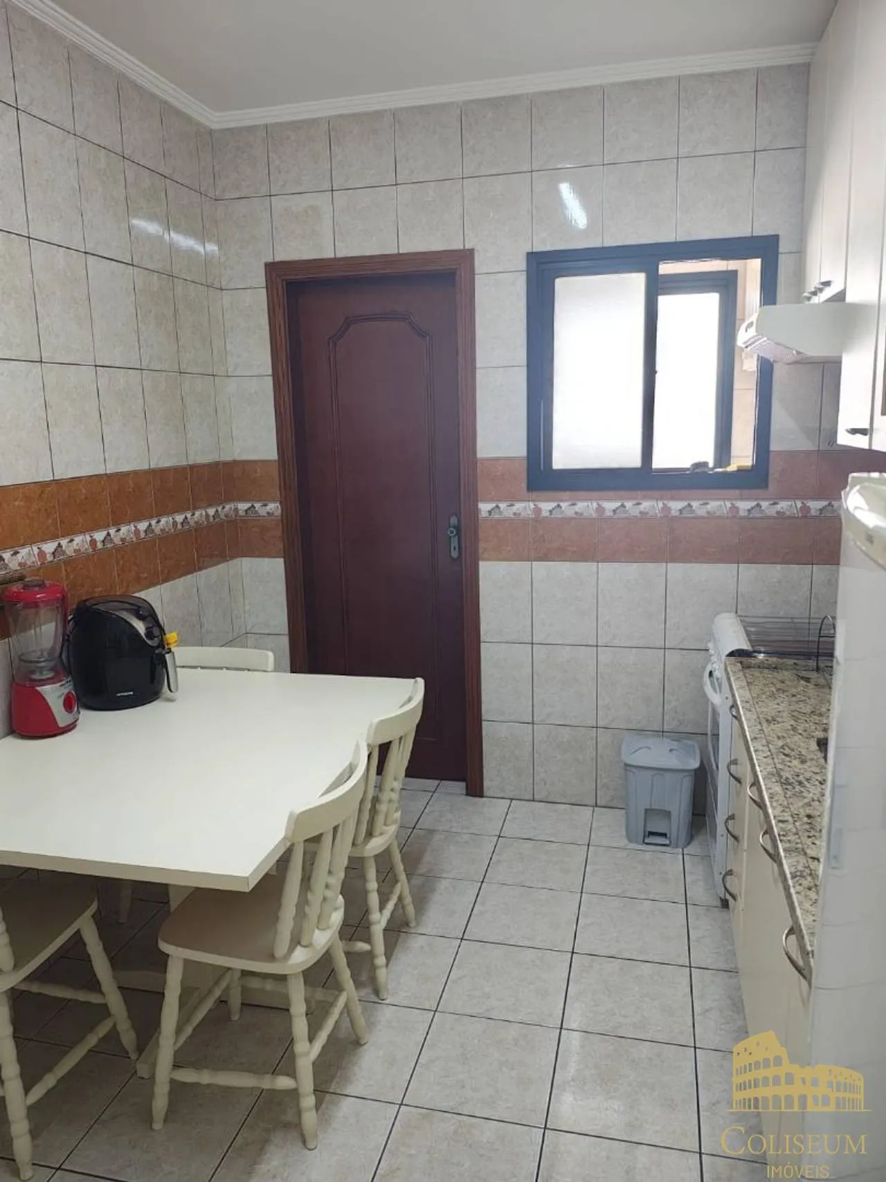 Imagem Apartamento 1 Dormitório, 1 Vaga, 50 mts da Praia