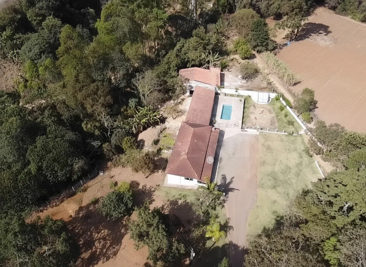 Imagem Chácara 150 m² à venda em Laranjeiras de Caldas, Caldas