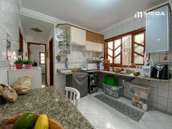 Imagem Casa Linear com 2 Quartos à venda, 240 m² por R$ 1.080.000 - Praia da Costa - Vila Velha/ES