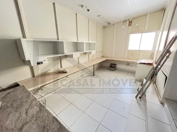Imagem CASAL IMÓVEIS VENDE PRÉDIO COMERCIAL TRANSFORMADOR ELÉTRICO