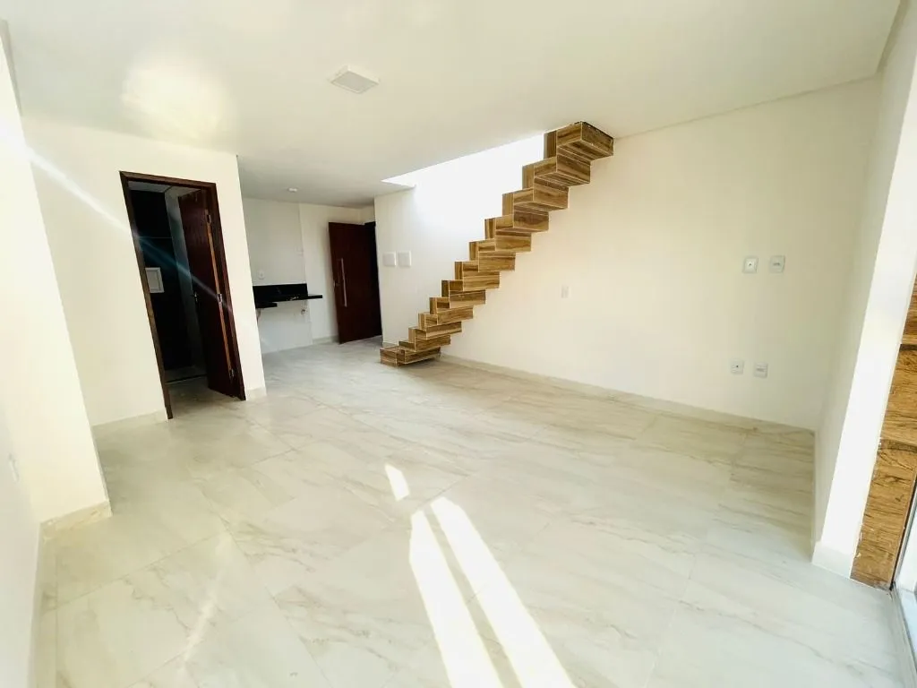 Imagem Apresentamos um exclusivo Loft Cobertura Duplex no Residencial Samburá, perfeito para quem busca conforto, estilo e uma localização privilegiada.