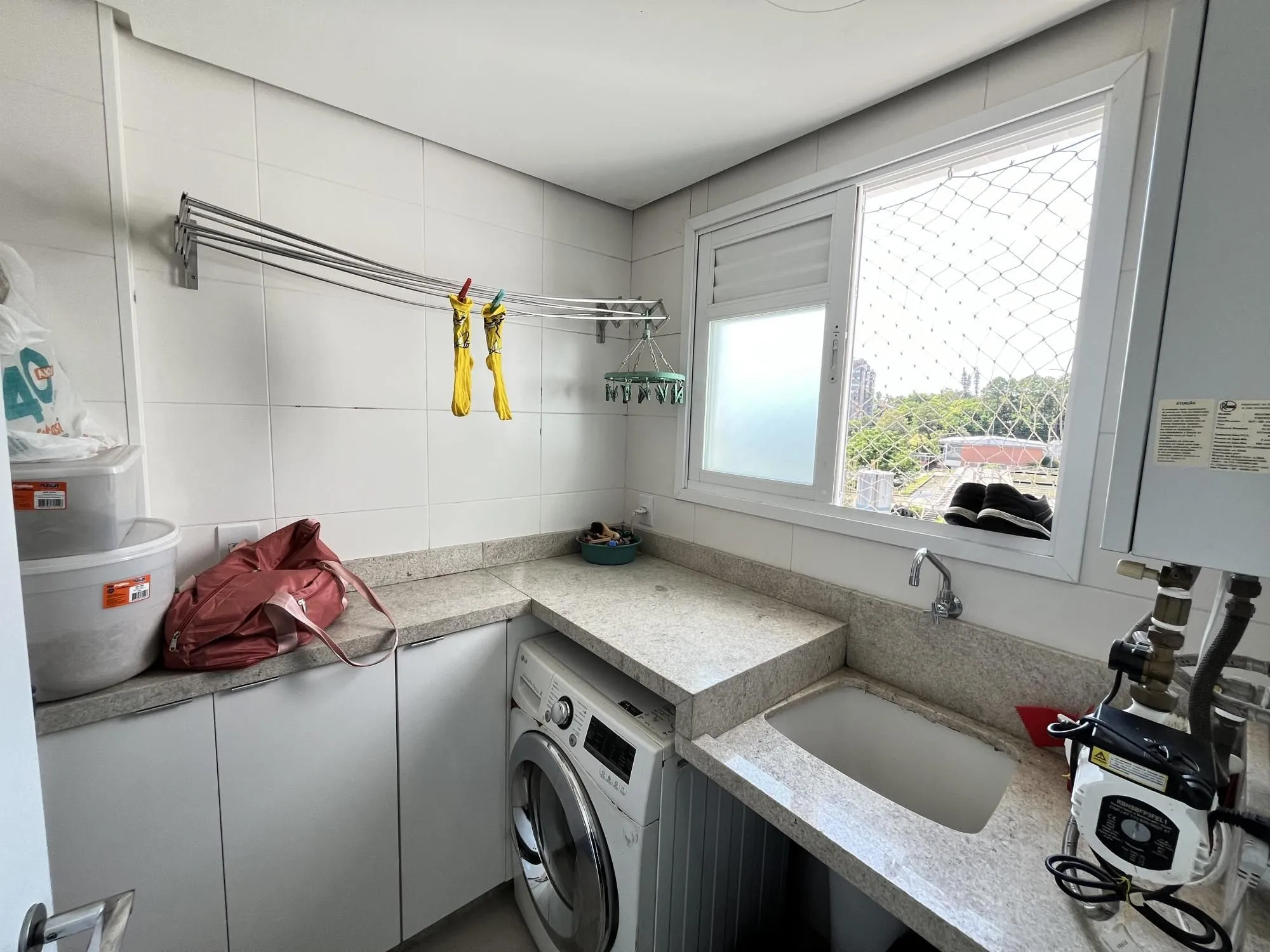Imagem Apartamento de 3 quartos, 2 suítes e 2 vagas de garagem no Menino Deus em POA/RS