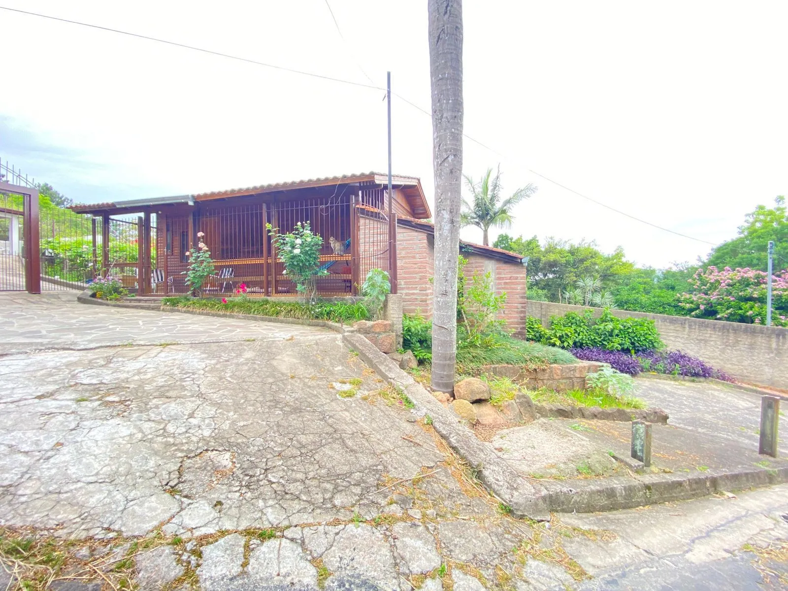 Imagem Casa Residencial à Venda em Porto Alegre