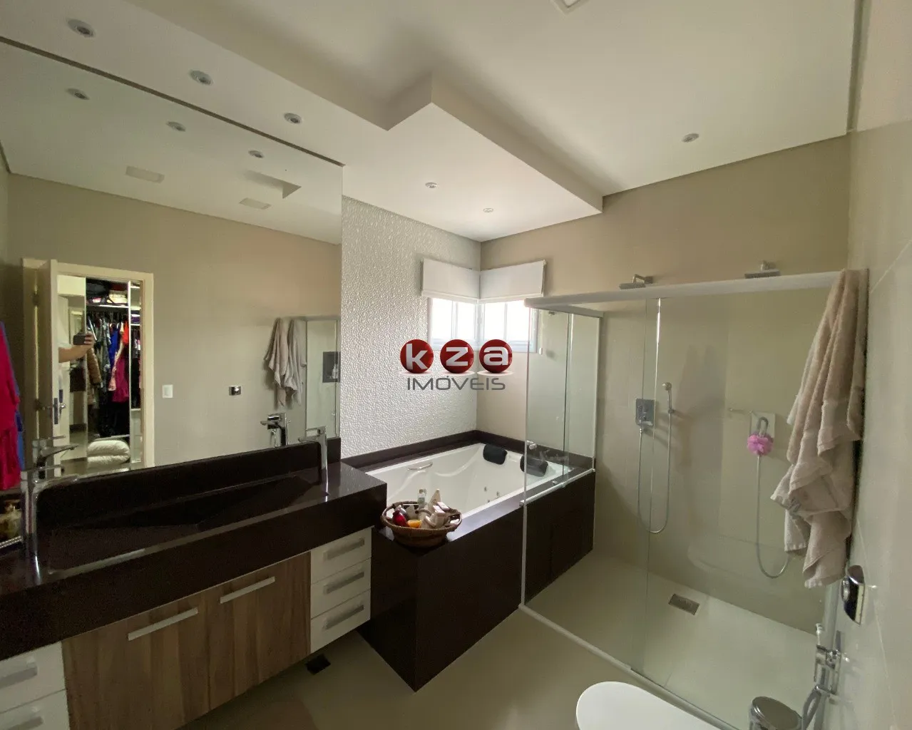 Imagem Casa de Alto Padrão com 3 Suítes, Espaço Gourmet e Piscina Aquecida no Portal do Jequitibá ? Valinhos
