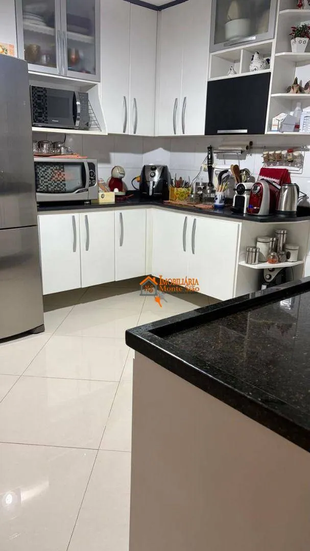 Imagem Sobrado com 3 dormitórios à venda, 150 m² por R$ 850.000,00 - Jardim Aida - Guarulhos/SP