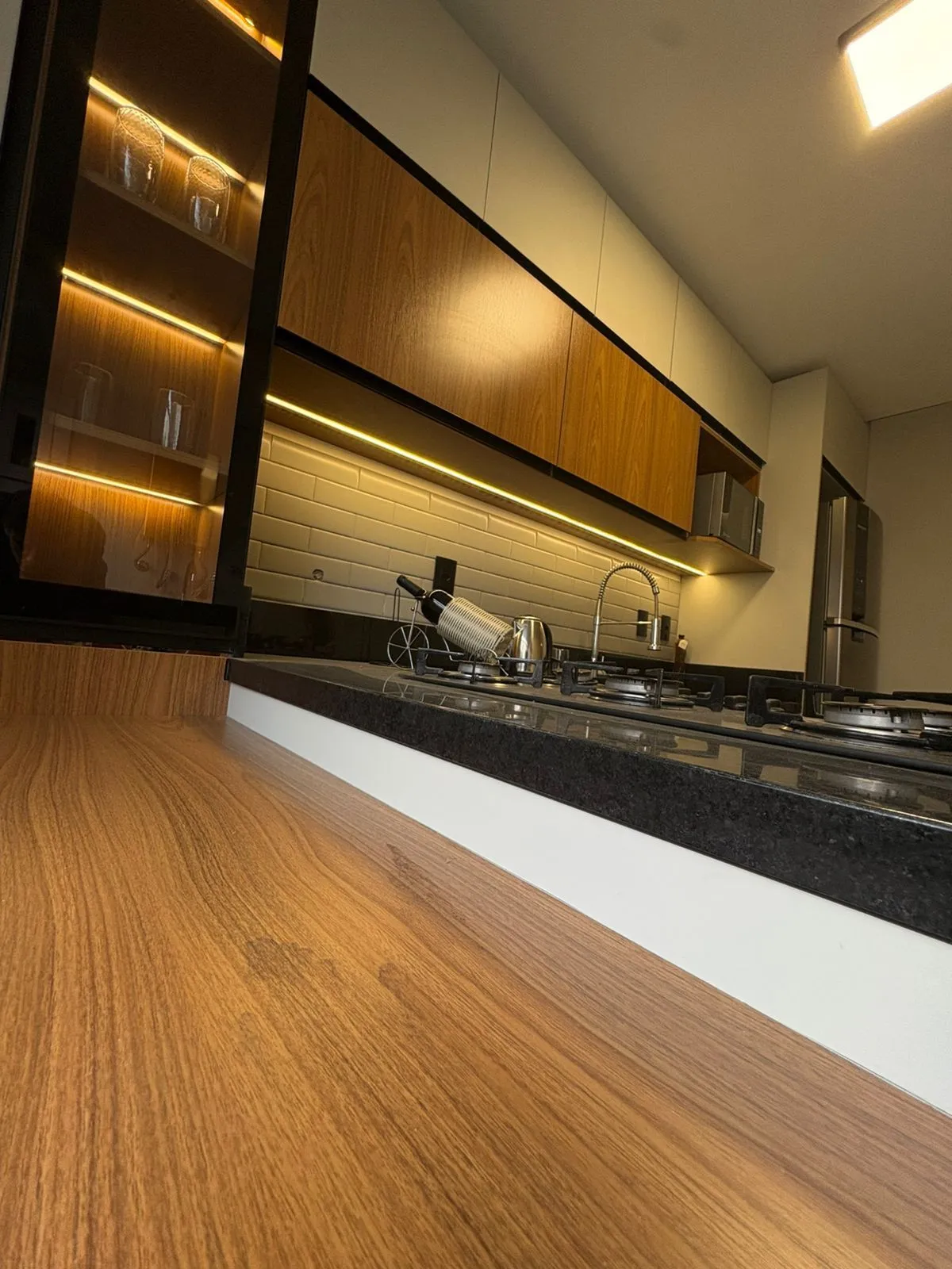 Imagem Apartamento com 02 quartos (01 suíte) no Bairro Cidade Baixa em Porto Alegre