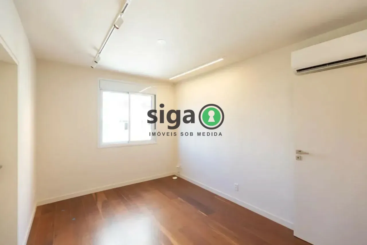Imagem Apartamento Reformado de Alto Padrão na Melhor Rua do Itaim Bibi.