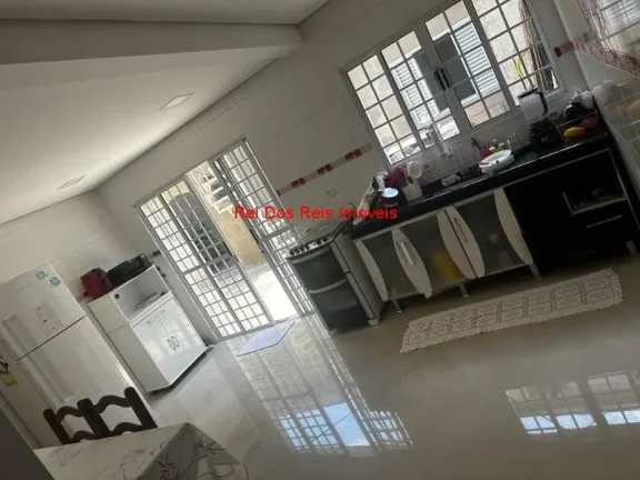 Imagem Em busca do seu novo lar dos sonhos? Então não deixe de conferir essa incrível casa que temos dis...