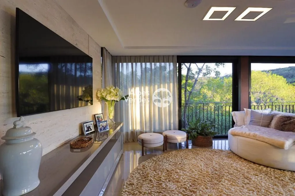 Imagem Vende-se Casa no Condomínio Aspen Mountain, com 03 Suítes