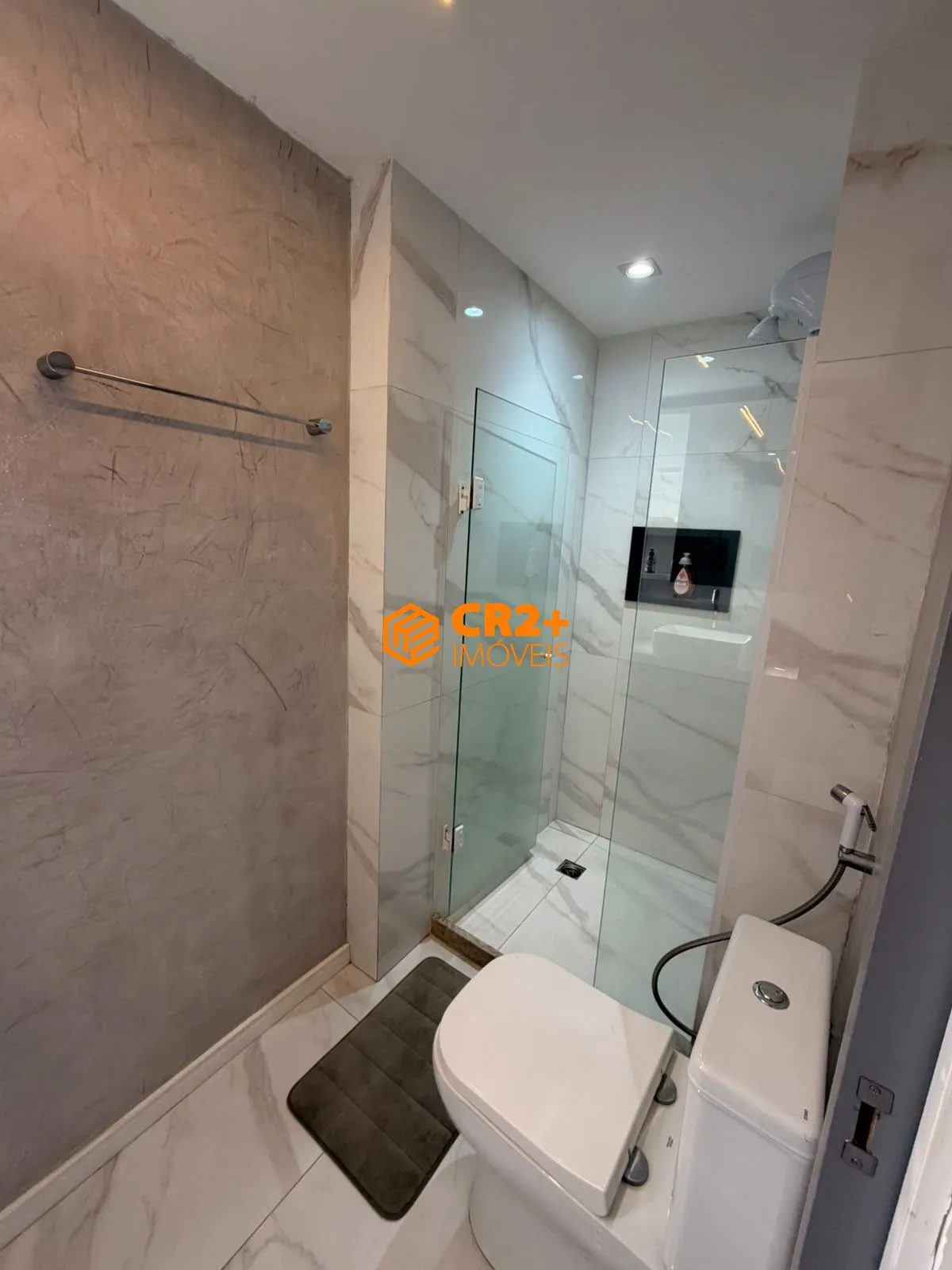 Imagem Vendo apartamento com 3 quartos, 2 suítes, 2 vagas, 134m2 em Casa Forte
