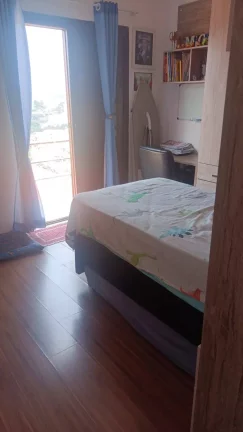 Imagem Lindo Sobrado semi-geminado - Residencial Villa D´este