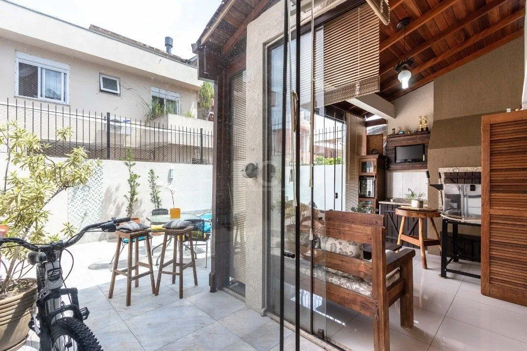 Imagem Casa Condominio para Venda - 139m², 2 dormitórios, sendo 2 suites, 1 vaga - Hípica
