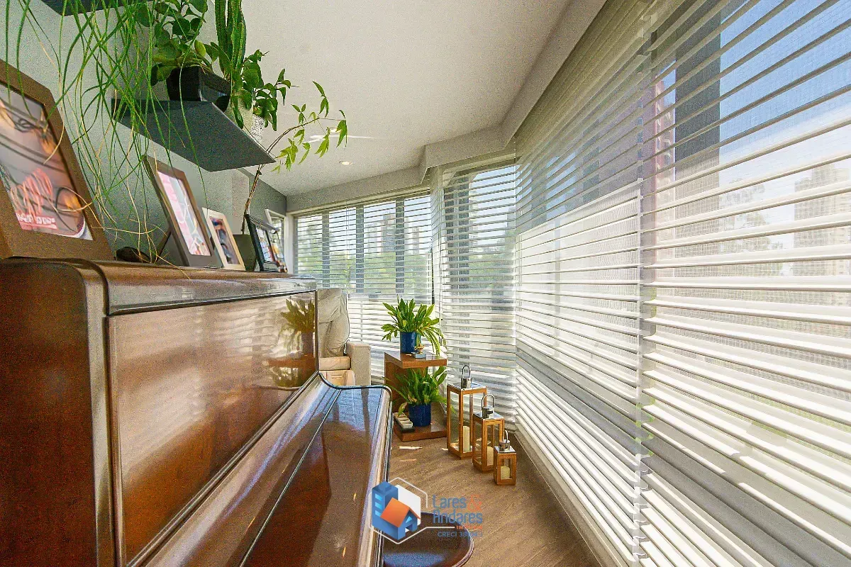 Imagem Apartamento para venda em Morumbi com 4 quartos, sendo 3 suítes, 241m²