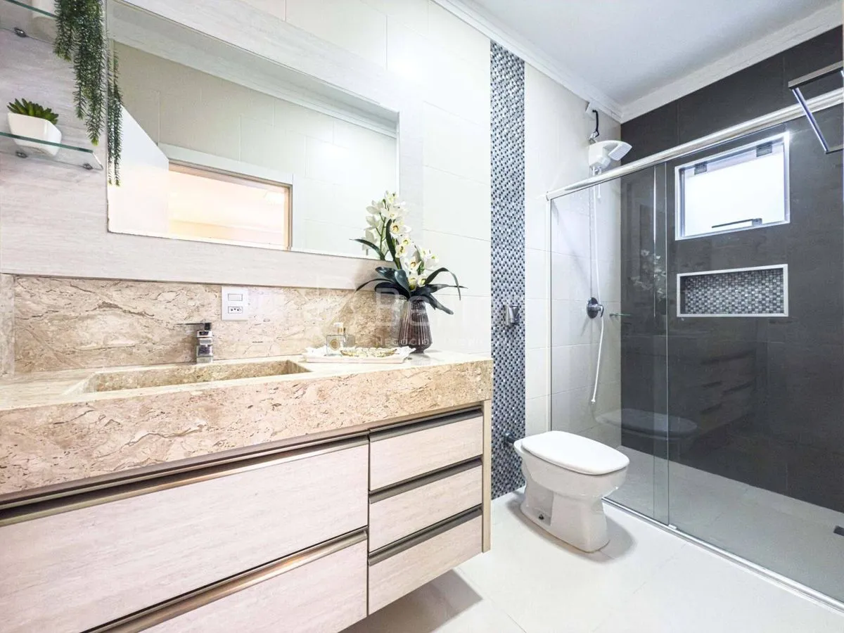 Imagem Casa com suíte no centro de Rodeio