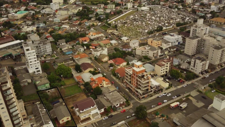 Imagem Casa para Venda em Concórdia, Centro, 4 dormitórios, 2 banheiros