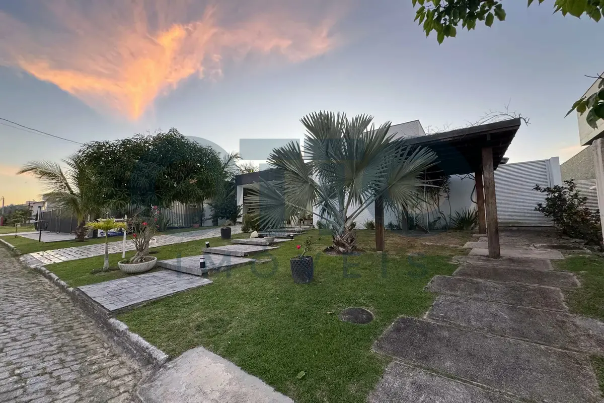 Imagem Casa com 4 quartos e 4 suítes para venda em Outeiro de São Francisco, Porto Seguro