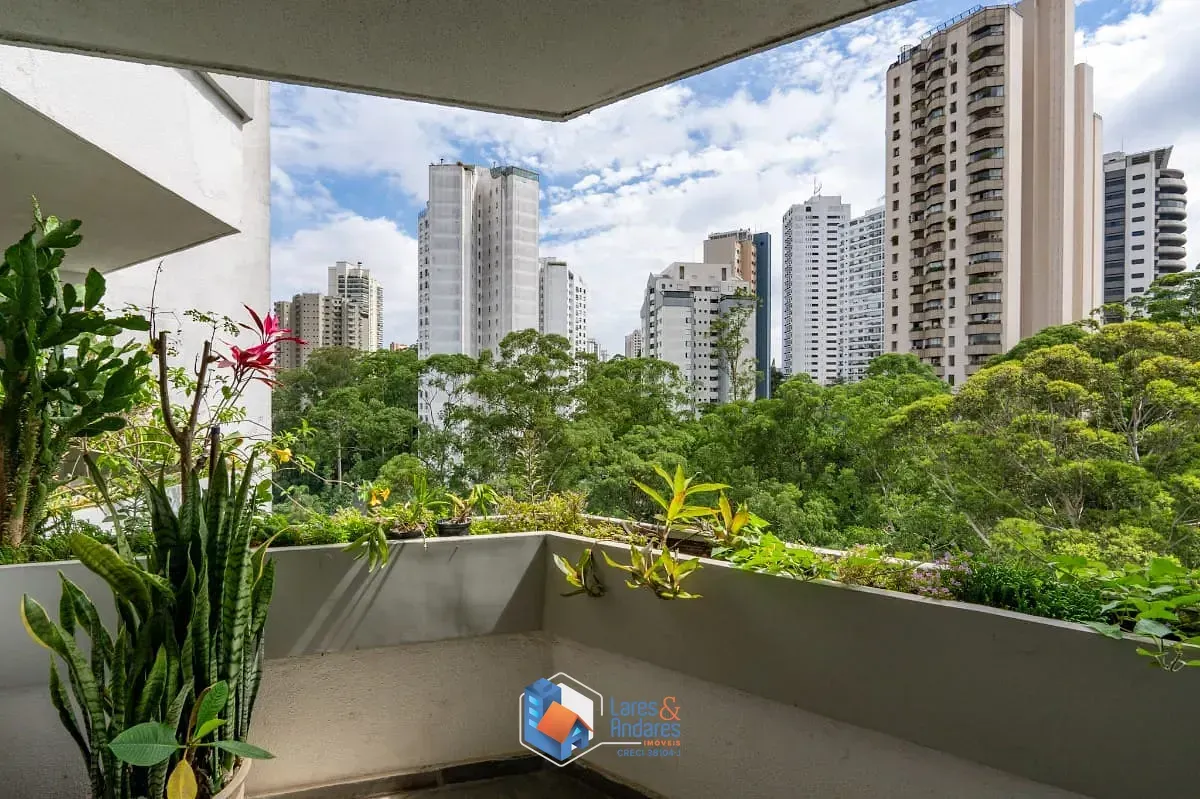 Imagem Apartamento para venda em Vila Andrade com 4 quartos, sendo 3 suítes, 200m²