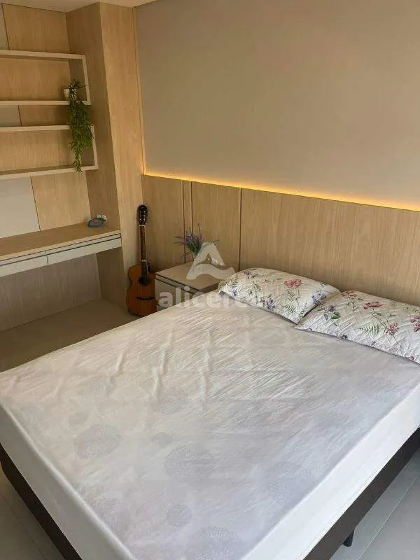 Imagem Casa Alto Padrão à Venda - 3 Dormitórios I 1 Suíte I 200m da Praia I Mobiliada - na Pinheira, Palhoça -S.C.
