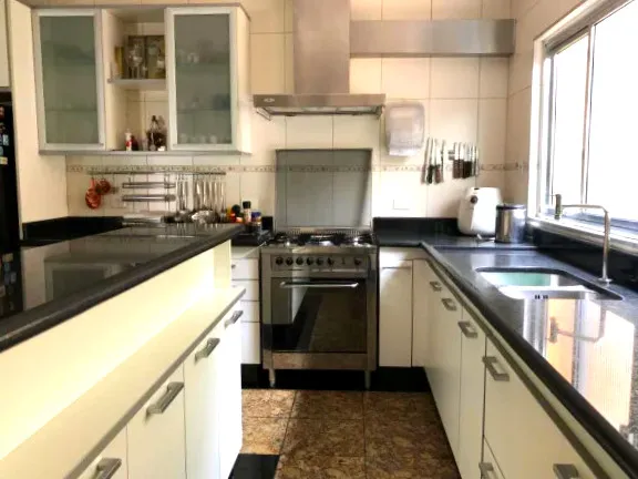 Imagem Sobrado com 3 Quartos à Venda, 345 m² em Jardim Peri Peri - São Paulo