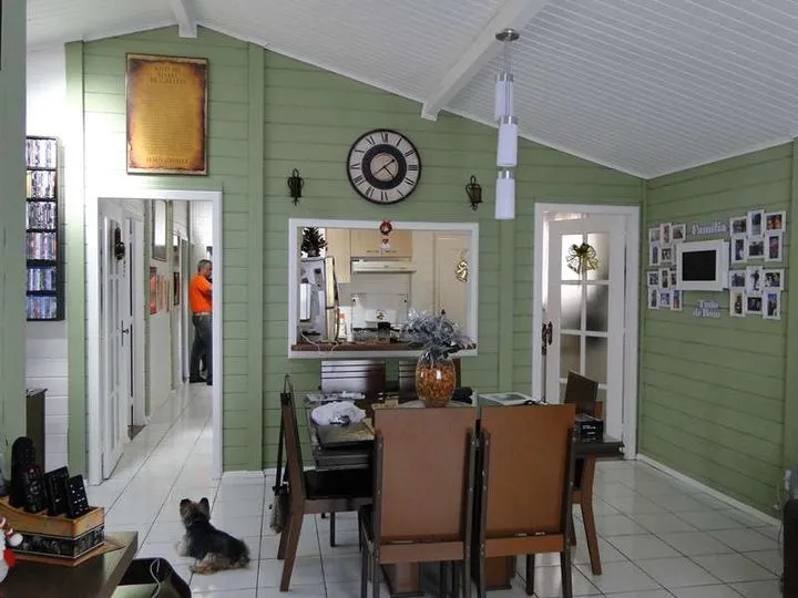 Imagem Casa com 4 Quartos à Venda, 250 m² em Várzea - Teresópolis