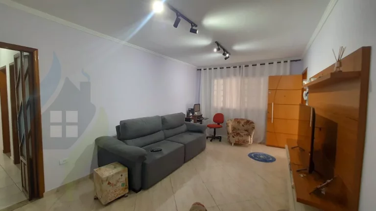 Foto do imóvel Casa de 2 dormitórios sendo 1 suíte, 3 banheiros, 3 vagas, com 240m² no Rudge Ramos, São Bernardo do Campo