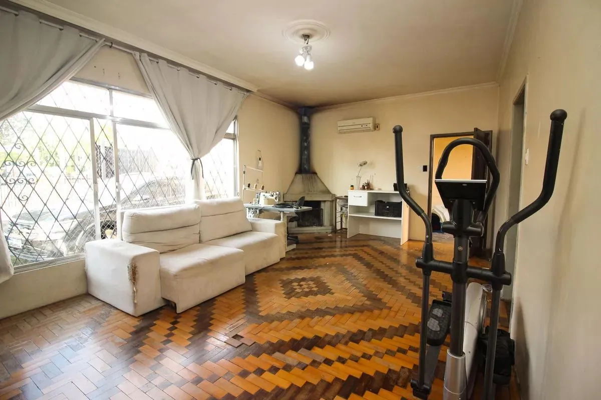 Imagem Imóvel com localização estratégica e versátil no coração do bairro Glória