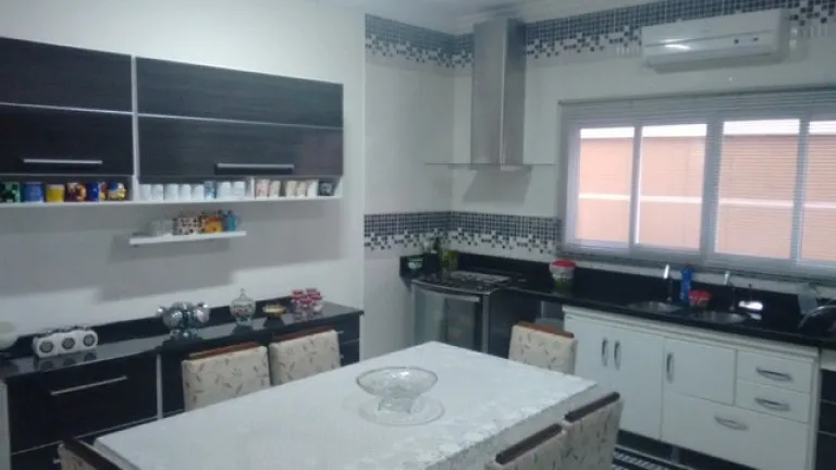 Imagem Sobrado com 5 Quartos à Venda, 305 m² em Cidade Jardim - Caraguatatuba