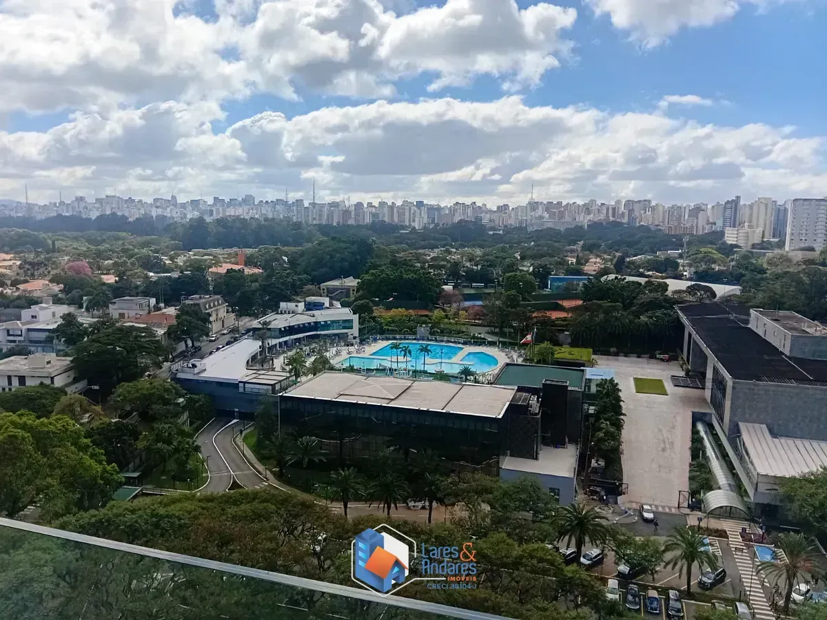Imagem Apartamento para venda em Ibirapuera com 3 quartos, sendo 3 suítes, 240m²