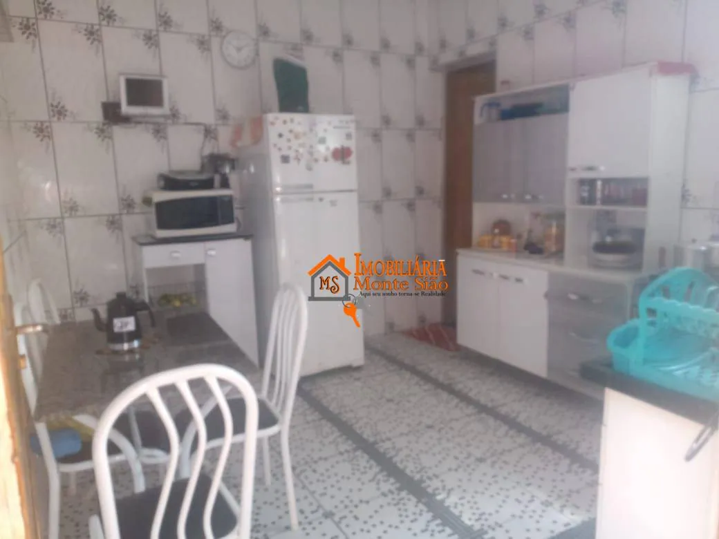Imagem Sobrado com 4 dormitórios à venda, 115 m² por R$ 270.000,00 - Cidade Soberana - Guarulhos/SP