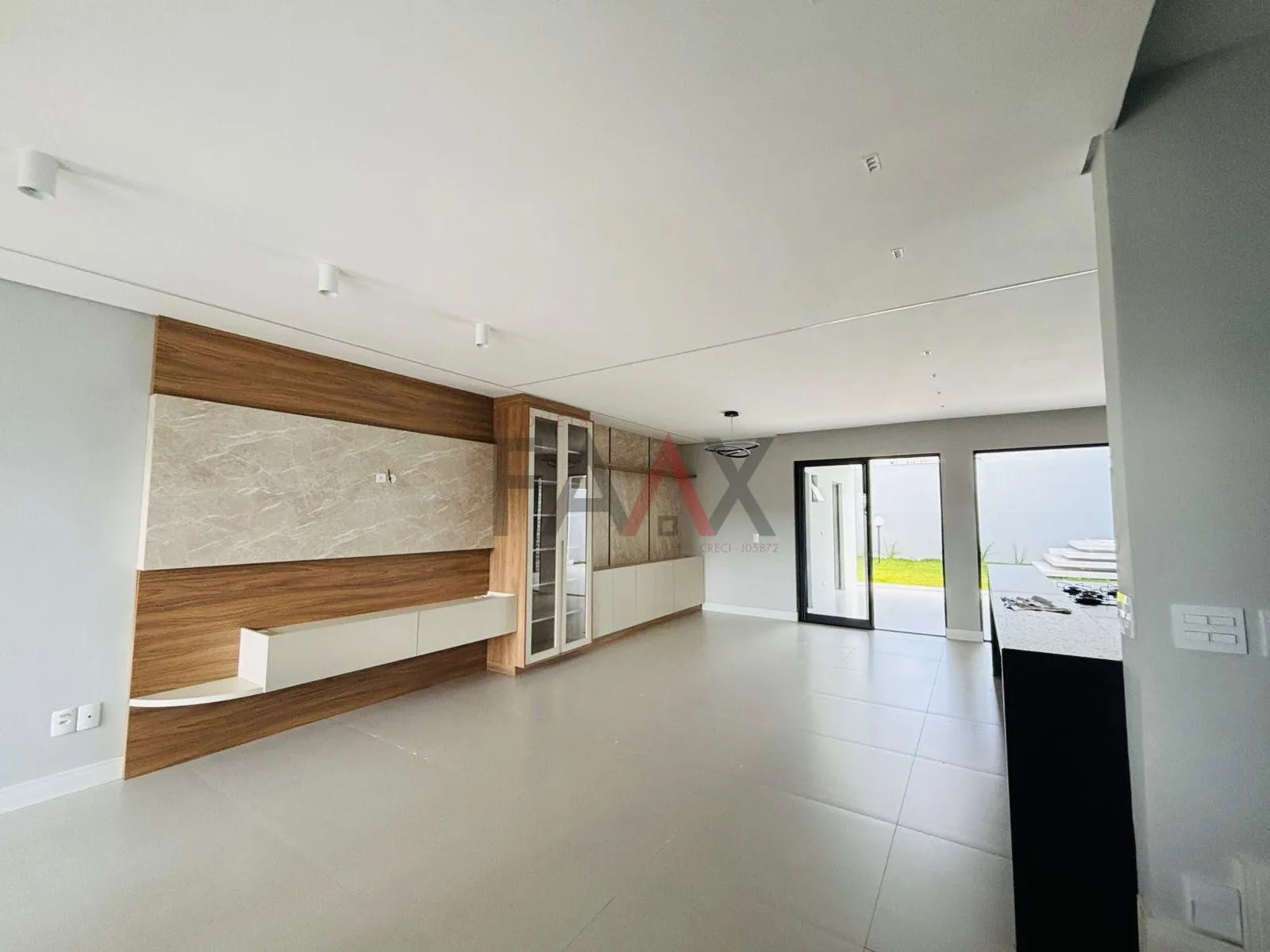 Imagem Sobrado de alto padrão disponível para locação no Alto da XV. 235 m²