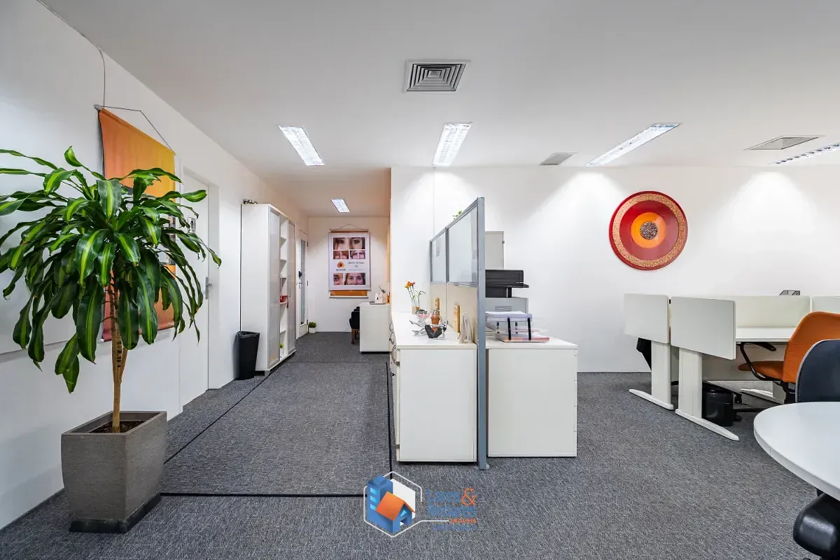 Imagem Conjunto comercial para venda em Santo Amaro, 122m²