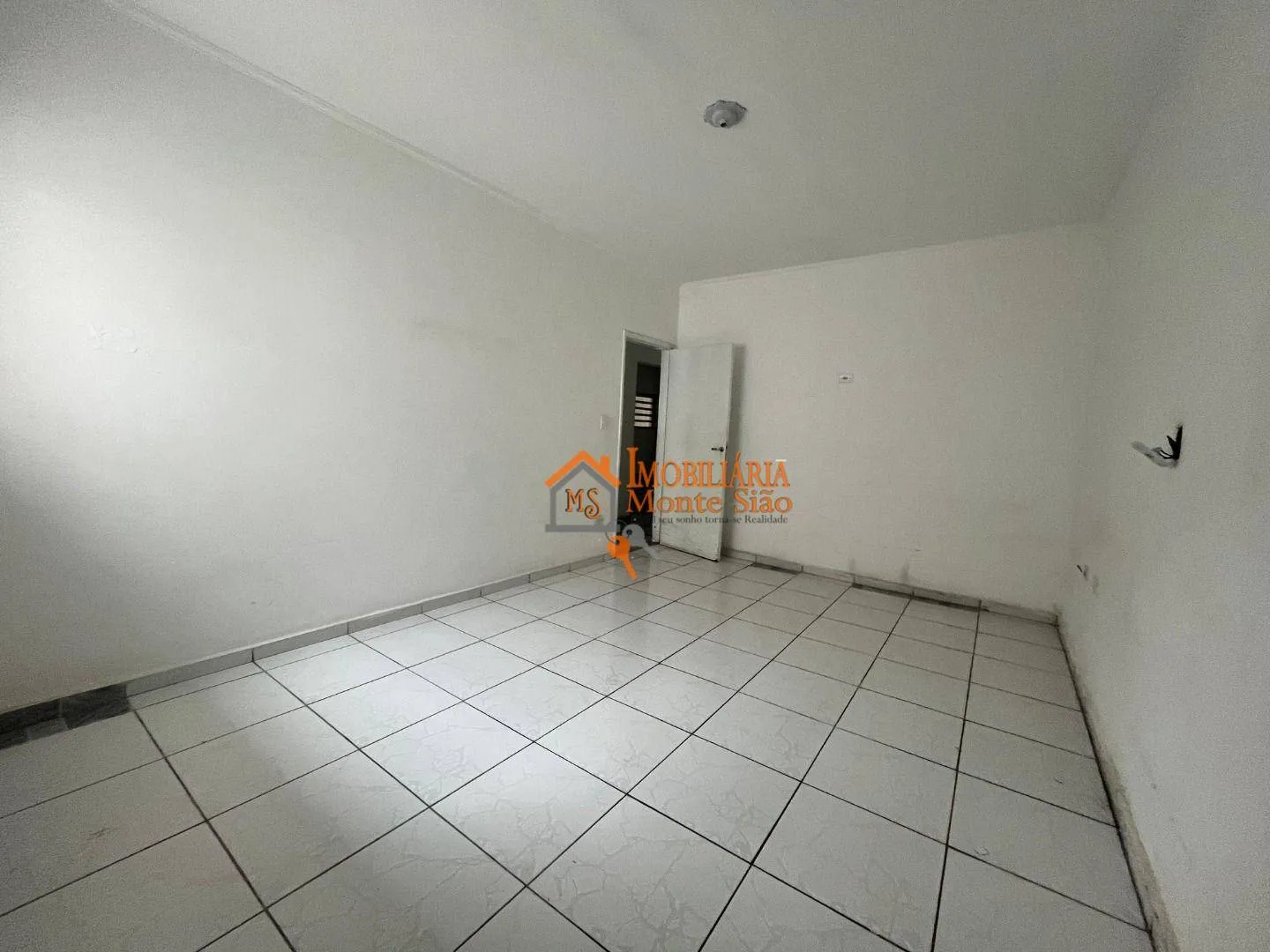 Imagem Casa com 5 dormitórios à venda, 180 m² por R$ 1.000.000,00 - Vila Rosália - Guarulhos/SP