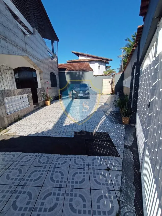 Imagem Casa 3 dorms um Suíte e Piscina