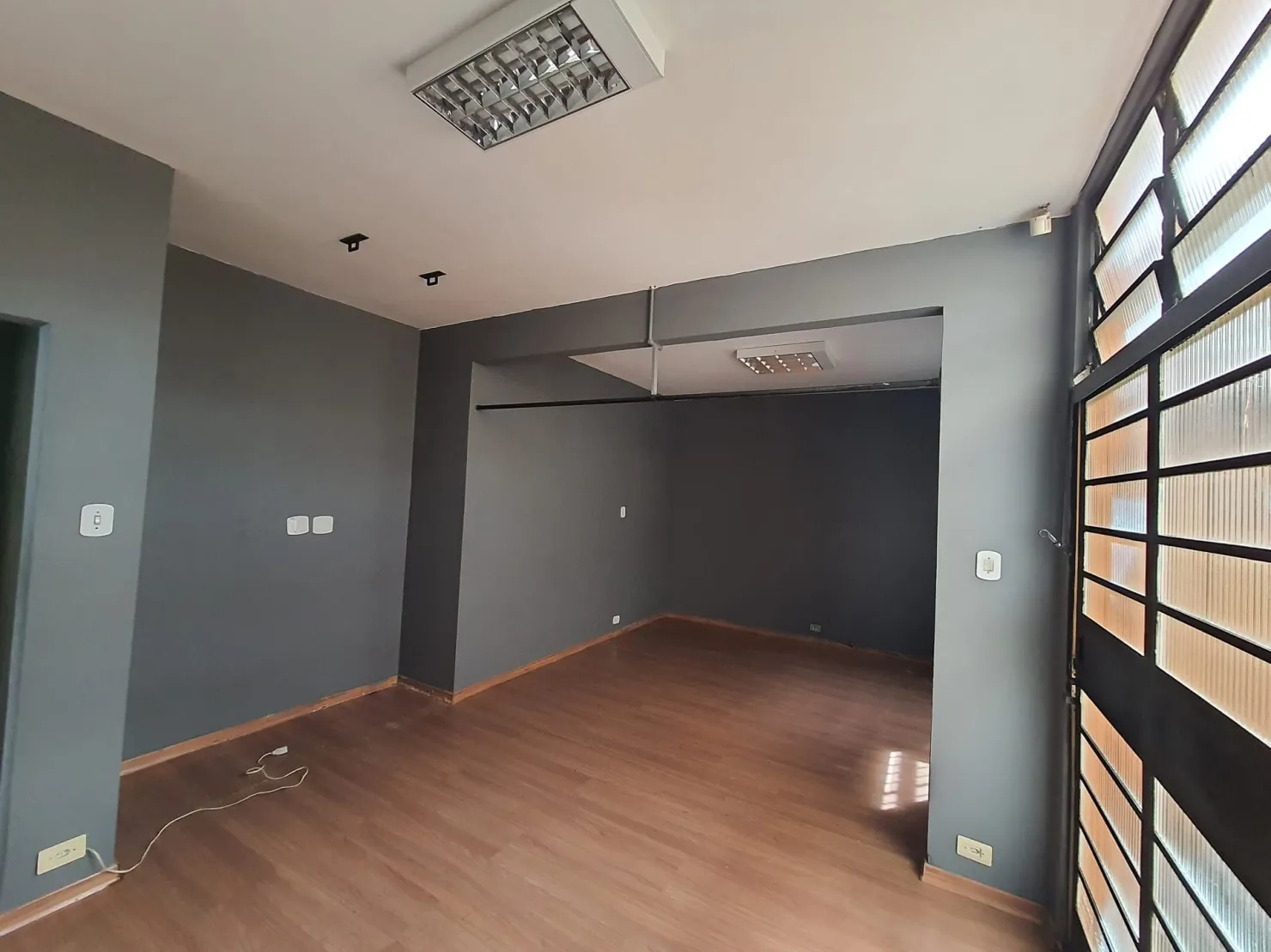 Imagem Comercial à venda 2 Quartos, 1 Suite, 315M², Jardim das Nações, Taubaté - SP