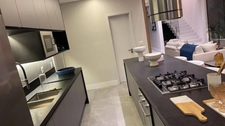 Imagem CASA COM 380 m² - RIVIERA DE SÃO LOURENÇO - BERTIOGA SP