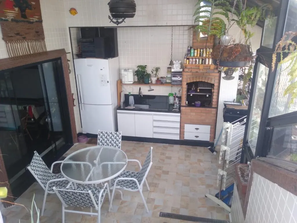 Imagem APARTAMENTO COM 140,00 m² - TUPI - PRAIA GRANDE SP
