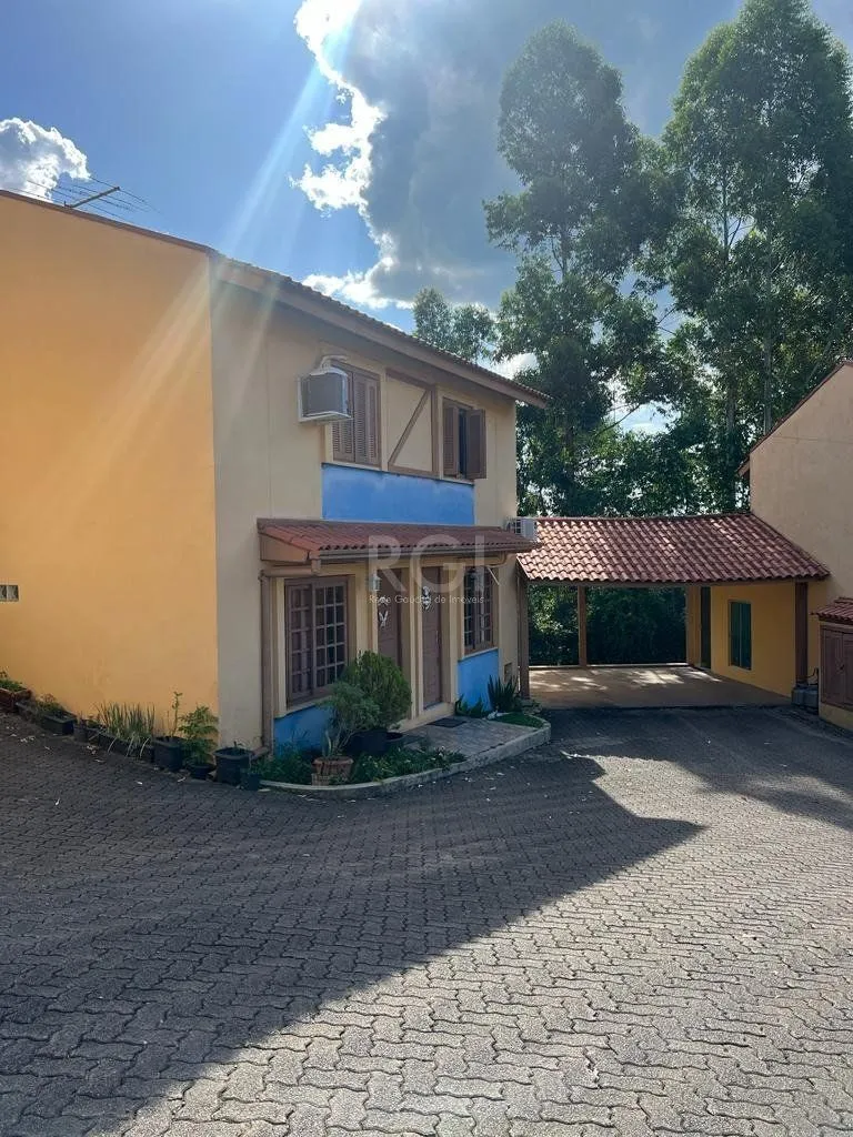 Casa 2 dormitórios, vaga de garagem, Bairro Piá
