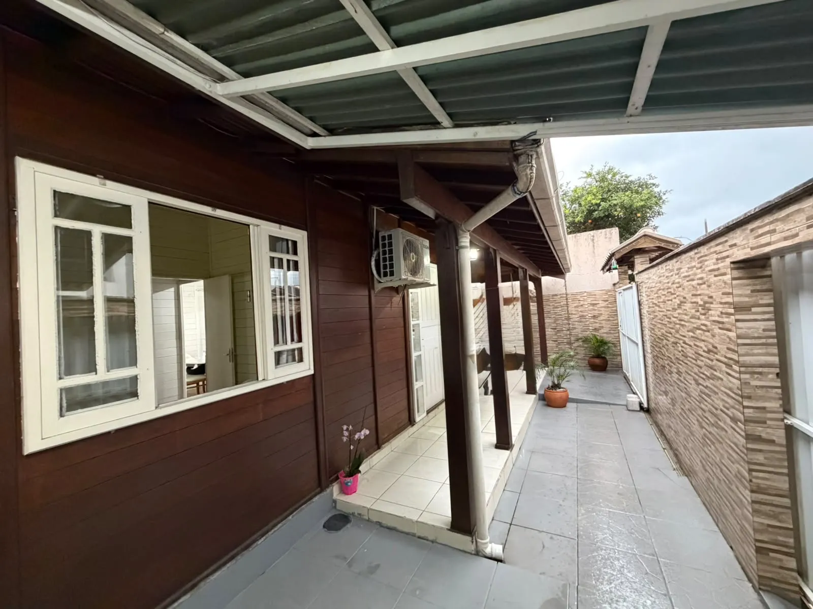 Imagem Casa à venda com 144m2 por R$ 650.000,00