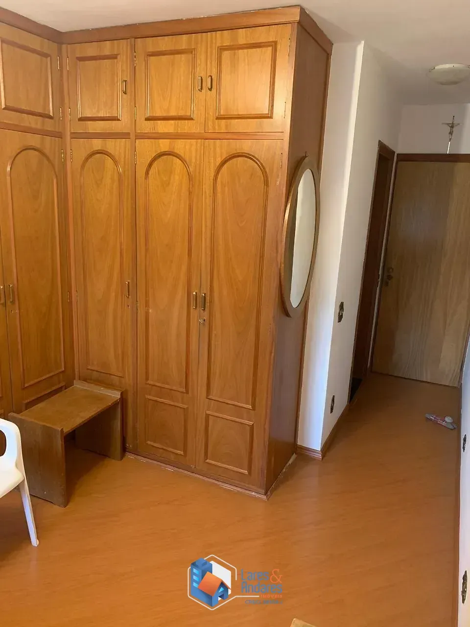 Imagem Sobrado para venda em Planalto Paulista com 3 quartos, sendo 2 suítes, 250m²