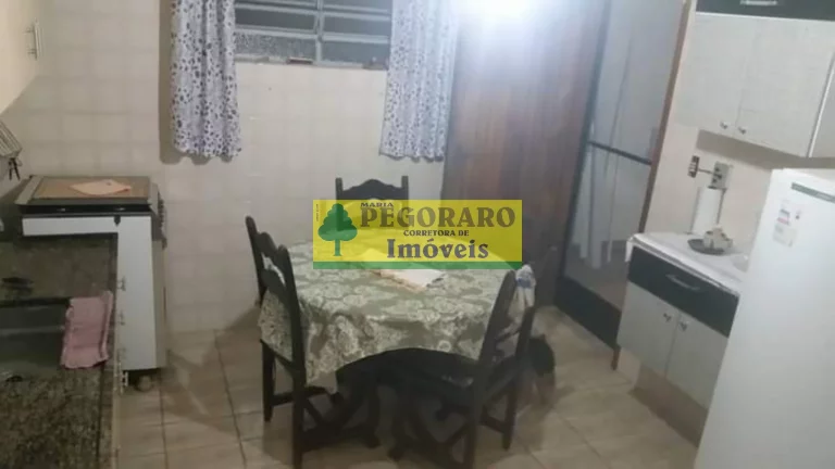 Imagem Casa com Piscina à venda na Prainha Caraguatatuba, 2 quartos, 1 suíte, 1 sala, 3 banheiros, 2 vagas