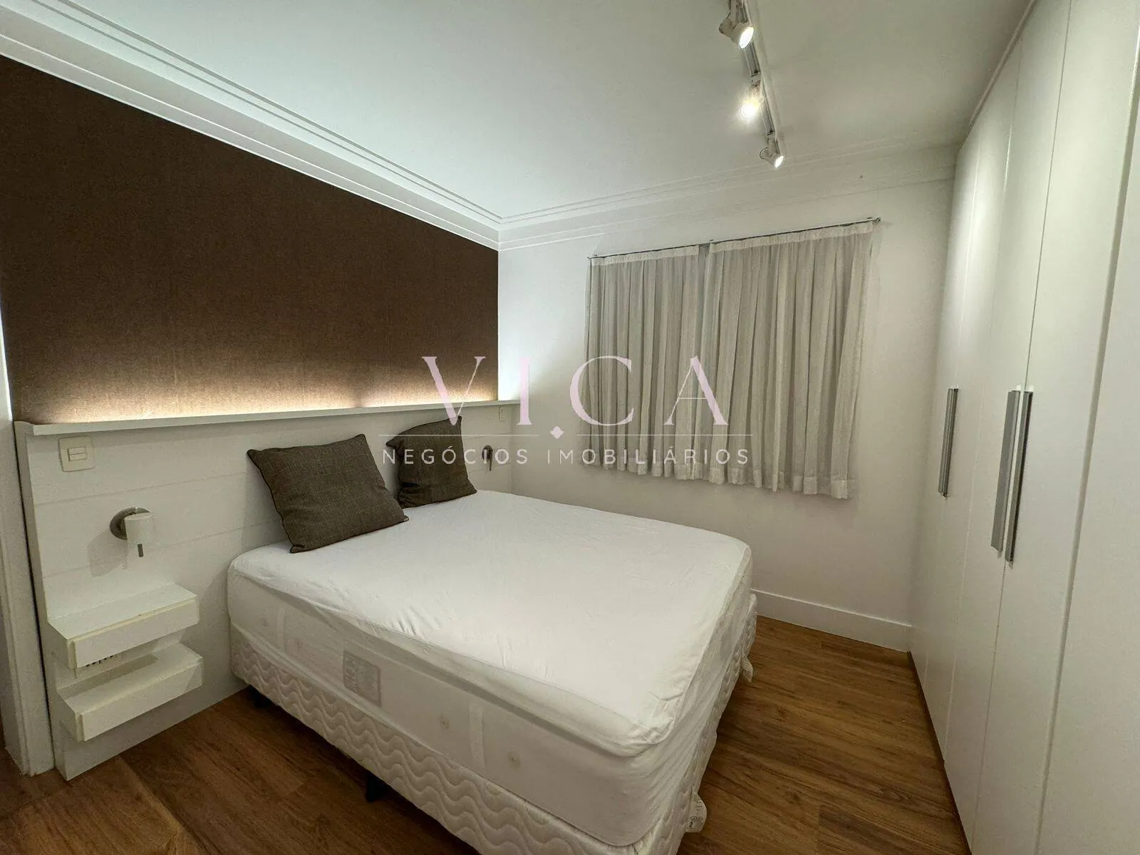Imagem Alphaville| Apartamento semi mobiliado 63m² 1dormitório por R$ 4.295/mês