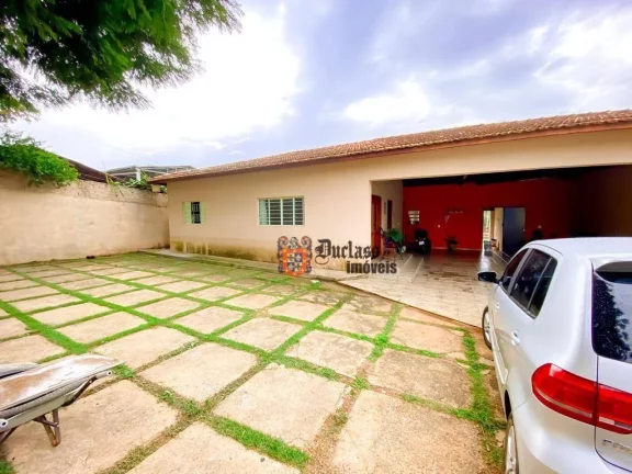 Imagem Chácara com 3 dormitórios à venda, 1000 m² por R$ 550.000,00 - Recanto dos Dourados - Campinas/SP