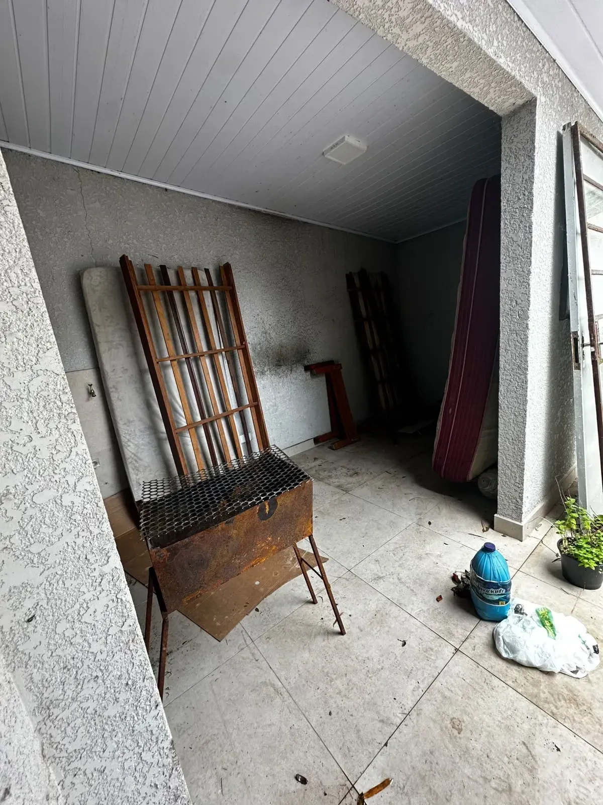 Imagem Casa com 2 Quartos à Venda, 58 m² em Gralha Azul - Fazenda Rio Grande